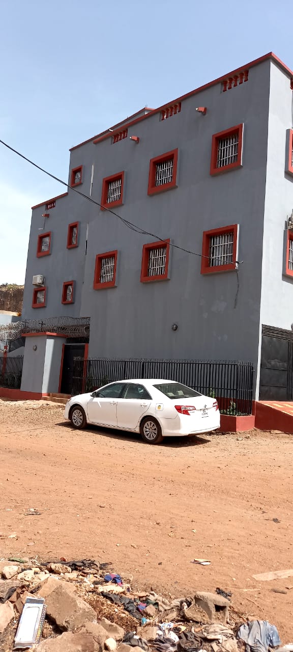 Façade des Résidences Safety à Bamako