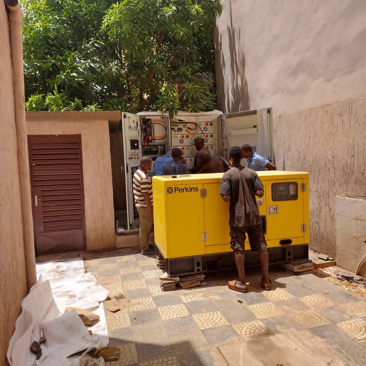 MOHA COM SARL - équipements et installations électriques HTA/BT - intervention/equipement électrique